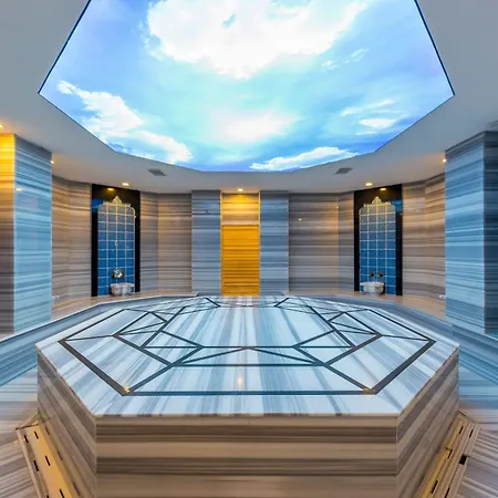 Dream World Hill Szálloda Side