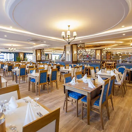 Dream World Hill 5* Side