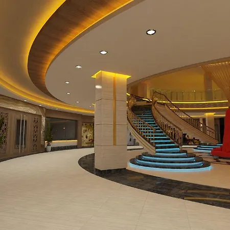 Dream World Hill Side