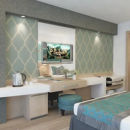 Dream World Hill Side