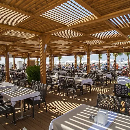 Dream World Hill Otel